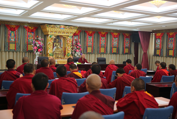 中国藏语系高级佛学院图片